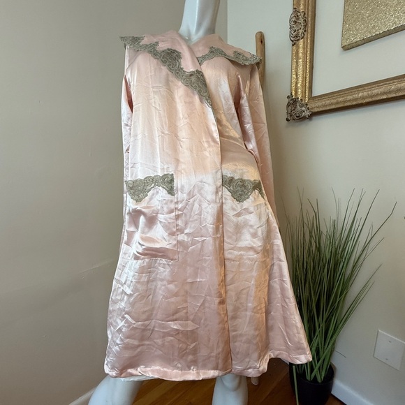 Victoria’s Secret 2nd Skin Liquid Satin Regency Robe Chantilly Lace Rare PS VTG - Picture 6 of 11